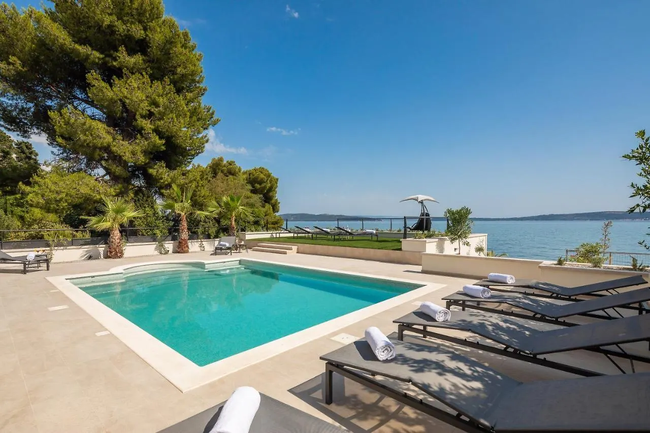 Beachfront Villa Armeria With Pool Kastela
