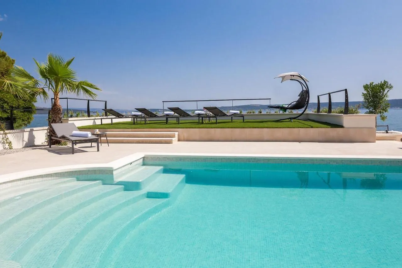 Beachfront Villa Armeria With Pool Kastela Croatia