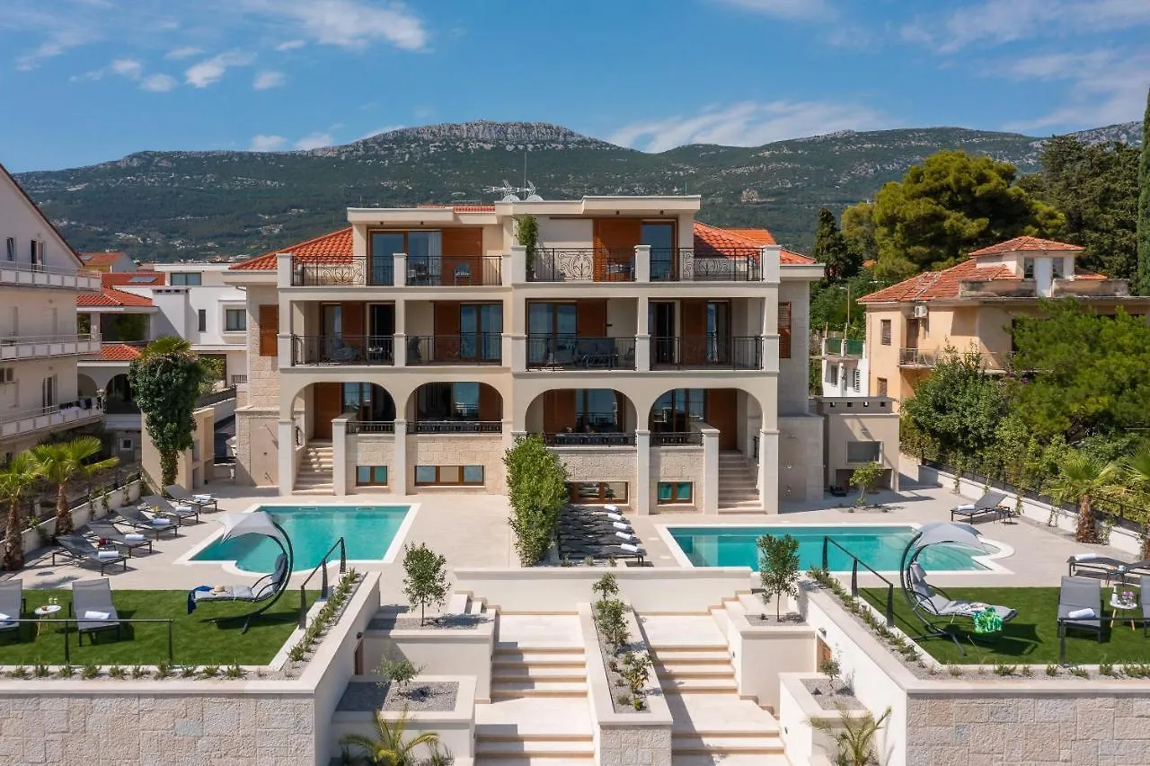 Beachfront Villa Armeria With Pool Kastela