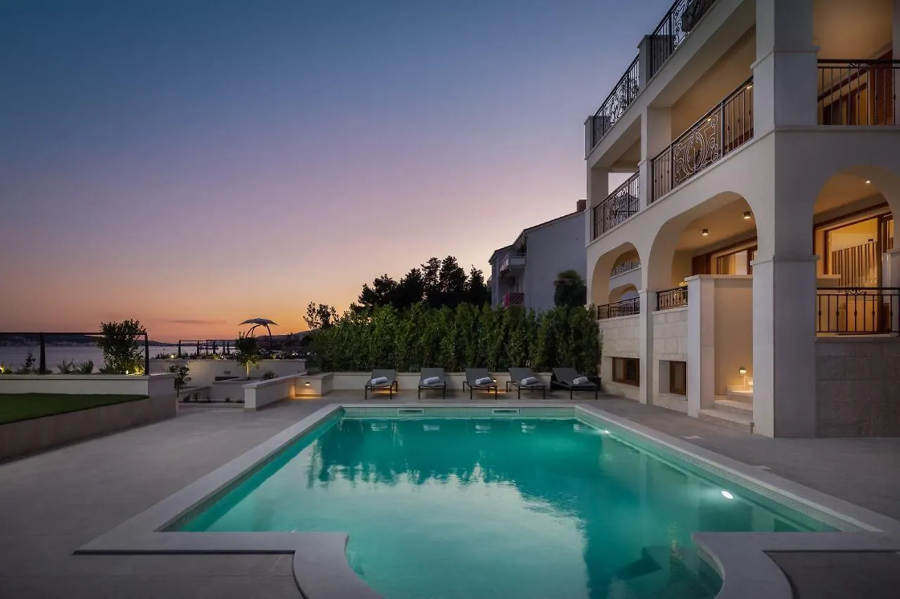 Beachfront Villa Armeria With Pool Kastela