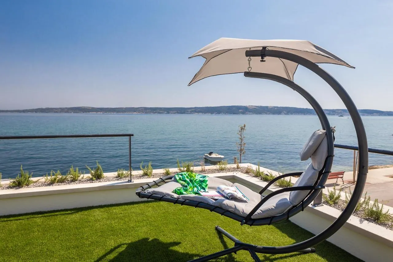 Beachfront Villa Armeria With Pool Kastela