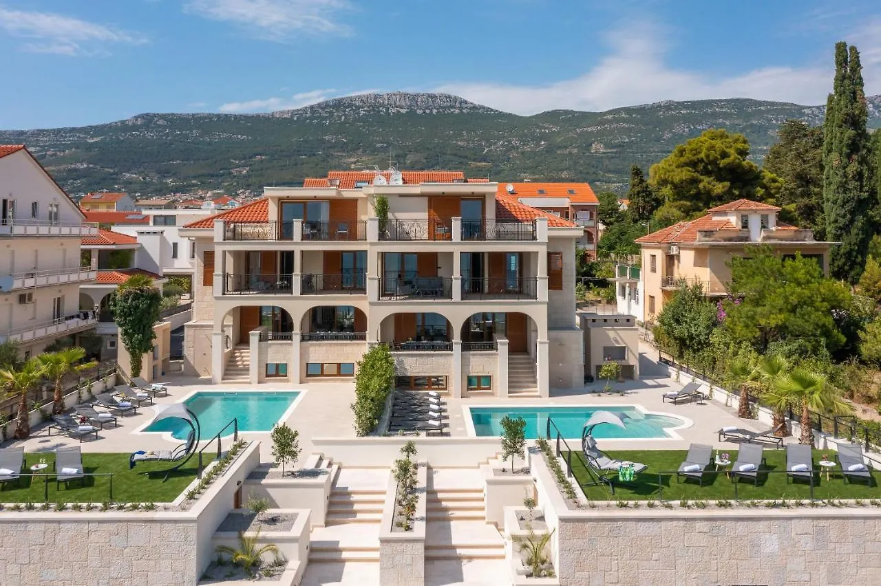 Beachfront Villa Armeria With Pool Kastela