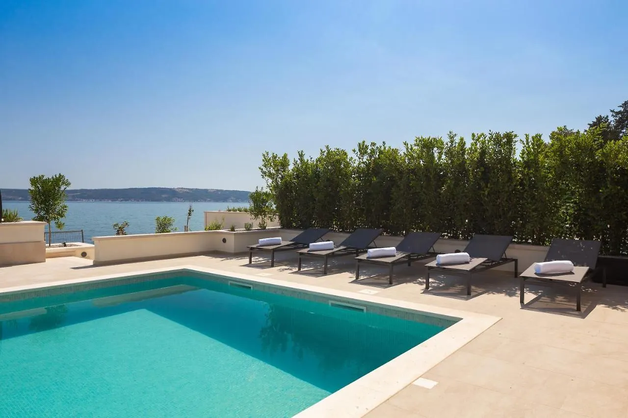 Beachfront Villa Armeria With Pool Kastela Croatia