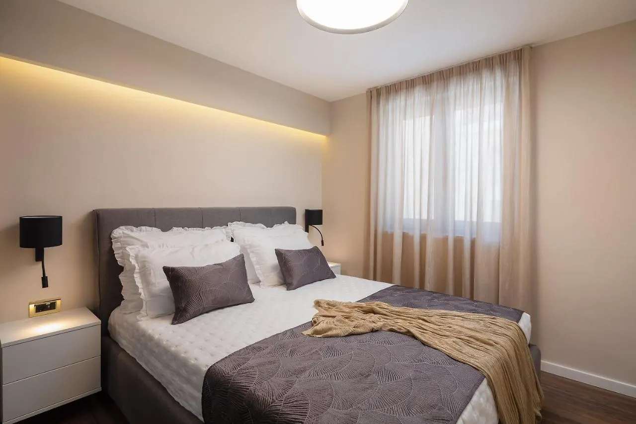 Beachfront Villa Armeria With Pool Kastela 0*,  Croatia